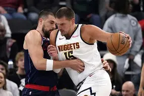 约基奇三双掘金大胜雄鹿